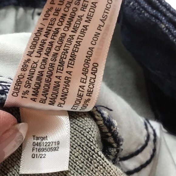 Boys 16 Husky Jeans Blue Dark Wash Stretch Straight Leg Youth Cat & Jack - Picture 7 of 7